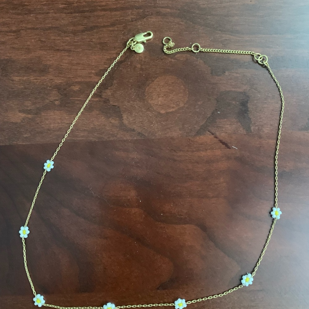 Daisy necklace